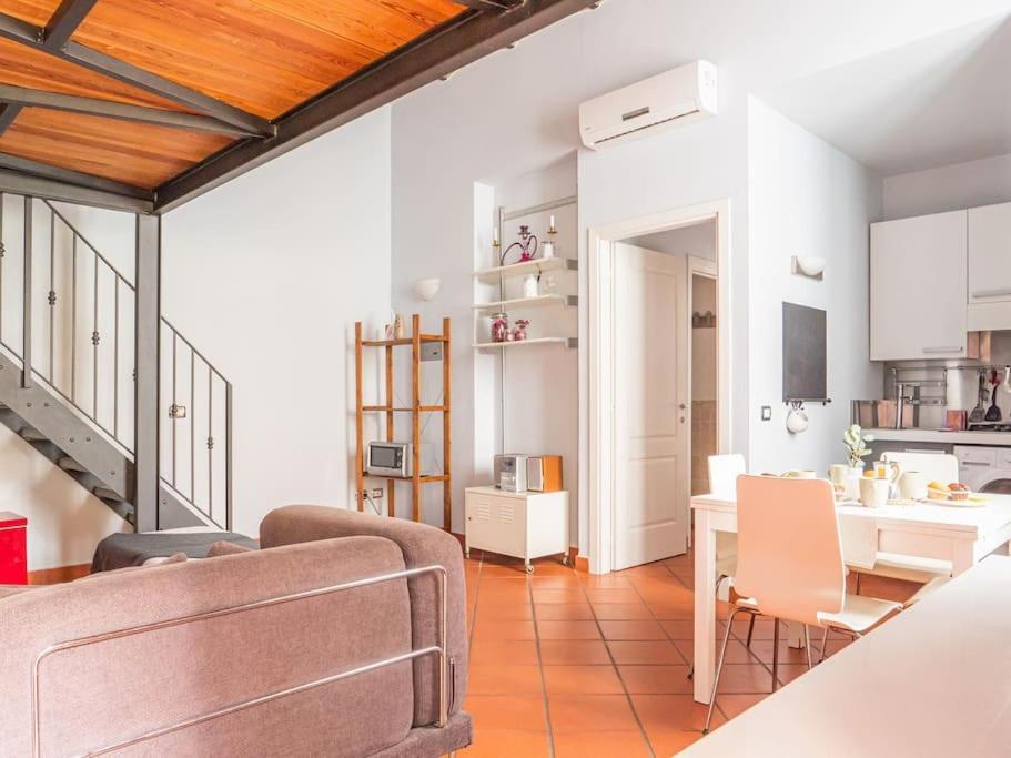 Spazioso Loft Imbonati6 ميلان المظهر الخارجي الصورة